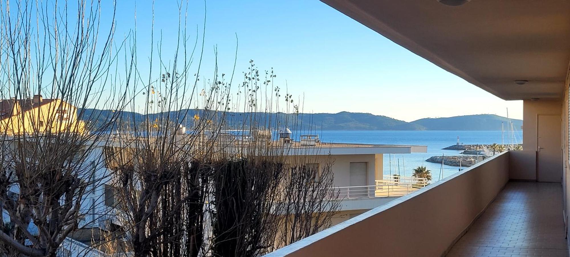 Appart T3 A 50 M De La Plage Cavalaire-sur-Mer Buitenkant foto
